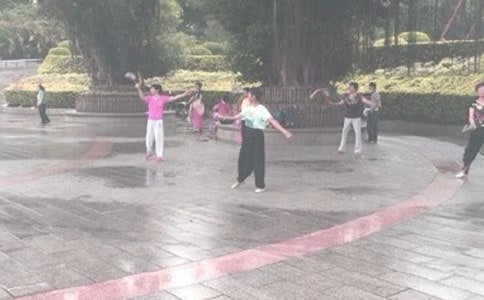 ��������300��