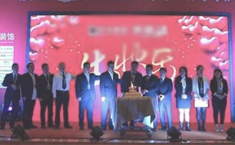 ���P��c��Ո��