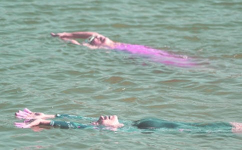 關(guān)于我的首次冬泳作文