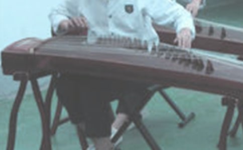 �Ź~�����r������