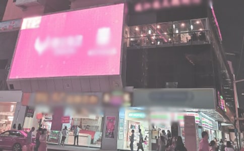 美麗的人民廣場_小學(xué)作文