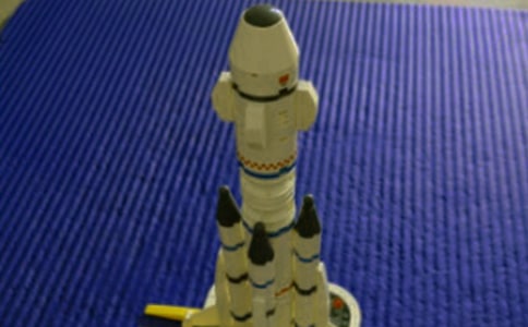 �L����̖ϵ���\�d����l(f��)��ҕ�l