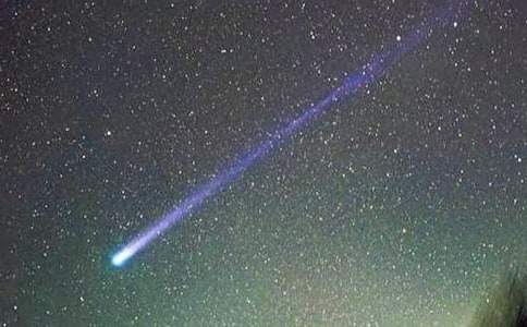 當(dāng)流星劃過(guò)時(shí)……初一作文(精選46篇)