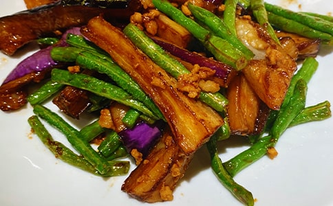 δ����ʳ����������