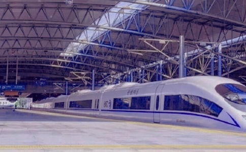 ���ճ�܇�p��ͣ�\��һ���Z