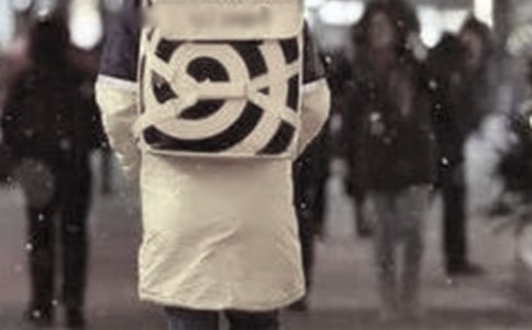 ���uС��ĬĬ������������ľ���260��