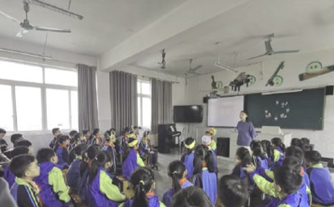 �����W(xu��)��(x��)��С�W(xu��)�����n�ý̌W(xu��)�еđ�(y��ng)��