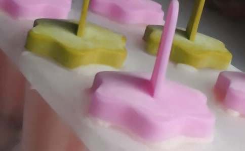 初一有關(guān)暑假里的一件事作文:我學(xué)會(huì)了做冰棍