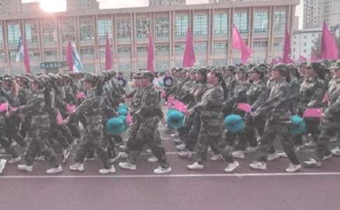 ��Ŀ�����c(di��n)ͣ܇���𲽲�������