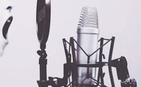 和公雞比賽唱歌作文