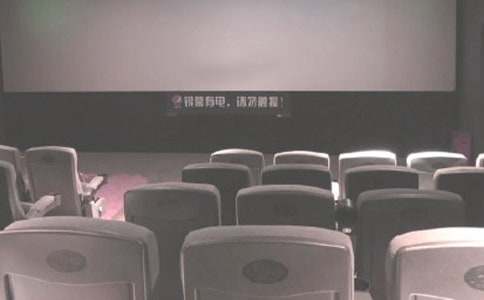 �ӰԺ���(d��ng)�߄��������ļ��\