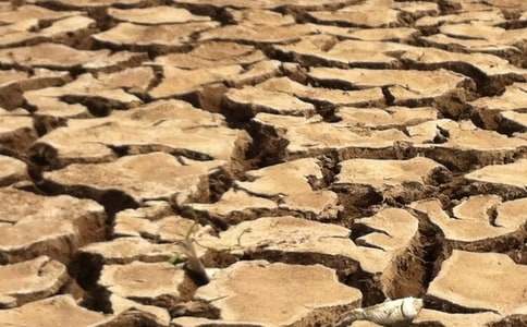 ������λ�Į���͸ɺ��գ���(ji��)�s��ˮ������