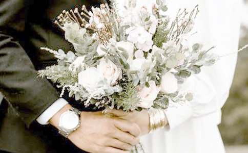 ��Ӣ ����ժ�������c���K������