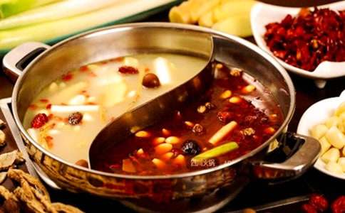 ӛ���еĻ��?zh��n)��?/></p>
<h2>ӛ���еĻ��?zh��n)��?</h2>
<p>�����ڷ��v�Ļ������ʳ�Ĳ�ͣ�ط��L�������������ӵ��֑��ڻ���Ϸ�����֪�ĺ����֡��X�����W�F(xi��n)��һ������׌�Ҳ�����(hu��)��һЦ���S�������hɢ������ζ���ҷ·��ֻص�������ǰ���ǂ�(g��)����ҹ��</p><p>��������(l��i)�D������v�v�Ļ����������������偛_���ڿ��ҕ���҂��������������ܵ�����ǰ��������һ�꼉(j��)�n����ġ�����á�����߅��߅������߅���˶������_(k��i)�Ѵ�Ц�����������ӣ��������������������������s������һ�єrס�������������ְ�߀�](m��i)�؁�(l��i)Ŷ�����������^(gu��)�������������ϔ[�ź����������������f(shu��)�����ְֺ����������������b��Щ�Cŭ�����ֵ��f(shu��)������ѽ��؝�Թ������Ҳ�����˼��Ц��Ц��</p><p>��������ડ��T(m��n)�i�p�p�D(zhu��n)��(d��ng)��һ�������w���^(gu��)ȥ���󺰣����ְ������ְֱ����ң��ú����H�ǵ����������f(shu��)���������Л](m��i)�����Ұ��������ś](m��i)��������һ�c(di��n)Ҳ����ְ֡�����Ц�������f(shu��)���������ұ��^(gu��)��(l��i)�����������ϣ��к�������f(shu��)�������(l��i)�Ի�偰����ٲ��Ծ͛������������ڋ�������������ͣ���f(shu��)�����A�ǂ�(g��)�������@��(g��)����ֻҪһͣ��(l��i)���Ҿ͕�(hu��)��������(l��i)��ֱ���ҵ�.����Ĳ˶ѷe����Сɽ����߀���ੲ��ݵ�׌�����o��?ji��n)A����������Щ�����f(shu��)������Ե�������@ô�����������Ե������Ե���o��?ji��n)A������������������ˣ���ȥ��߅�԰��������ð������Ҳ���Ը�ض��������ˡ�</p><p>����һ�Եİְ����ں�ơ�����Һ���؜��^(gu��)ȥ������(w��n)�����@��ʲô�������ְ�һ������(j��ng)�f(shu��)��������Ĳ����ܺúȡ�����?ji��n)Z�^(gu��)���ӣ�����һ������R�Ͼ������˳���(l��i)�������ÿ������߅�Ĵ��˿����@�Ӷ����ɵ��_(k��i)�Ѵ�Ц��</p><p>�����F(xi��n)�����ڌW(xu��)У���ޣ��ְֵ�����Ҳ�u�uæ������(l��i)������ǰ�ǂ�(g��)����ҹ����Ĝ�ܰ��Յs�L(zh��ng)�������С�</p><h2>ӛ���еĻ��?zh��n)��?</h2>
<p>�����������������ҋ����°�������c������sһ��ȥ������ð�؛�Ի����</p><p>��������܇(ch��)���҂�һ���̈�(ch��ng)�T(m��n)�����ͱ��@ꇄ�(sh��)���������ˣ�һȺ�ΑB(t��i)�����Ķ���A��(m��ng)����Ȥ�O�����M(j��n)���̈�(ch��ng)���҂�ǰ���͏d��һ·�϶��ж���A��(m��ng)��飬ԭ��(l��i)�������ж���A��(m��ng)���Ӱ��ӳ��ӰԺ�ڸ�������</p><p>�����҂������������ֱǰ�������A(y��)����λ�õġ���󎟡���偵����҂������R����λ���������c(di��n)��˺��ȴ��ϲ˵ĕr(sh��)�gȥϴ�����؁�(l��i)������Ҳ�������R���������K�ĘOƷ��ţ��߀�ڶ����_����ˮ�r��ˮ�`�`�Ĵ�ײˡ���ɫ��l�������Ƶ�.��ᘹ������v�v�����͵��е���</p><p>����ÿ��(g��)����ǰ����һ��(g��)С�����ˮ���v�󣬴��_(k��i)��w����Ҩ���뜫���Ȳ������؇L����(l��i)���������V������偵Ĝ����_(k��i)ʼ���Щ����������˾Ͳ�Ҫ��������?y��n)鵰���|(zh��)���������ʱ��^�࣬�������������@�r���Ĝ����ҵ�ʳ�����c(di��n)ȼ���������ÿ��ӌ��Լ�ϲ�g�Ĳ˷��M(j��n)���ȴ����_(k��i)��ˮ�_(k��i)֮������?ji��n)A��һƬţ������(sh��)��̫��ζ�����������ք���һֻ�r��պ���������óԵ���������������ײ�������㶼���ҵ���?l��i)?��i)������߀�����</p><p>�������ġ����S������ɫ��l���Gɫ���ǲ���ζ��l���tɫ����ެ��ζ��l����ɫ����ԭζ��l��ζ������ٝ���҂����@�Ӵ����U���ٕ������֭������(g��)�������ˬ��</p><p>��������������(d��ng)��վ����(l��i)�ĕr(sh��)�򣬲Űl(f��)�F(xi��n)�Լ��Ķ��ӈA������(g��)Ƥ�������Ҷ����������߀������K�ڌ�(sh��)�ڳԲ��������҂���һ����qδ�M�ػؼ�����</p><h2>ӛ���еĻ��?zh��n)��?</h2>
<p>��������^(gu��)���˻�偆����ҳ��^(gu��)��ǰ���싌��ȥ���в�ُ(g��u)���I(m��i)��(l��i)��һ�к��ד����˻�����@�����ϣ������㌢�����_(k��i)��(d��ng)ҹ������</p><p>���������Ȍ����Nʳ�ĵ���һ��(g��)һ���Բͺ�����Ȼ�����ˮ����עˮ��(xi��n)��ֹ������(l��i)�����偵������@�r(sh��)����һ�ɿ����ζ����Ƕ���(l��i)��߀����һ�c(di��n)������ζ��������������ζ�����������ں�ɫ���������ˮ��Ҳ��עˮ��(xi��n)��ֹ���Ѱl(f��)������������������l(f��)�������l(f��)�����(hu��)��ˮ��������׃���ˡ����������м�(x��)�������������w���w���ˡ�</p><p>������������߅�����f(shu��)����(sh��)���f(shu��)Ҫ��ʮ���������Ʉ��^(gu��)һ��犣�ͻȻ���w����������'����_(k��i)ʼ���⇊ˮ���ˣ��ֿ��ּ���߀������܇(ch��)���Ѱ�������ְ֋����f(shu��)���c(di��n)��߉�����@�ɰ��҇��������s�o�ӵ���߅��һ��(g��)���������ְ֋���Ҋ(ji��n)��r����(du��)��Ҳ����h(yu��n)�h(yu��n)�������(l��i)Խ��Խ�죬�����s�o���ҵ����g��ܱ��L(f��ng)�^��ʮ�׷�犺������߳����g������ѽ�(j��ng)�](m��i)��(d��ng)�o�����������w�Ӵ��_(k��i)�����㇊�����Ԓ(hu��)�����f(shu��)�����R�_(k��i)�����Һ͋����Եý����ζ���ְֳ��˃ɿھ���֮زز��������̫�������҅s�z���](m��i)�X(ju��)��������һ��(hu��)����һ�����偾ͱ�������������(l��i)�҂�����(zh��n)�������܏�(qi��ng)�����ڳ����@�������z���ˋ�����</p><p>������������Ҍ��l(f��)����ó���(l��i)��ԭ��(l��i)�������F(xi��n)�ڹĹĵ���ˮȫ������������߀�](m��i)��s�����Ԯ�(d��ng)ů�֌�����</p><p>������֪��ҹ�����ܶ������?y��n)����װl(f��)�������Ҍ�(du��)���w�������������@��(g��)����r(sh��)�ڳ��D���ҹ�����ֺ����ֺó�������������������Ҳ�����������˻��߀���ǂ�(g��)���e(cu��)���x������</p><h2>ӛ���еĻ��?zh��n)��?</h2>
<p>��������һ���n���ص��˼������@��l(f��)�F(xi��n)�����(l��i)��һλ����֮�͡���偣������ǟ���v�v�Ļ�偺���?ch��)��լ��M(m��n)Ŀ�Ĳ�Ʒ���Ҳ������w��ֱ����ǧ�ߣ����ǿ�ˮ����족���R�Ϸ���(sh��)��������N����</p><p>�����҂�һ���˾���һ�����ȴ��Ի�������ϵĲ�Ʒ�кܶ࣬���ײ�������з���r�����ʳ�t�ǻ�����档���_(k��i)ʼ���������Լ����Ļ���������һ������Q���ۣ����|(zh��)�r��������ɿ���ʮ����ζ�������Ҍ�����ɫ�ĵ���з�����偣���һ��(hu��)������з�����������ÿ��ӊA��tͮͮ�ĵ���з�����r��մһ�c(di��n)�����u�����r���ۣ��óԵ������������ڳ���һ�ڴ�ײˣ��mȻ�](m��i)����ô�ó�����Ҳ�ǳ�������һ�c(di��n)��ᘹ���Ҳ��ͦ�óԵ����@�r(sh��)�Ҍ��������������¸��C�����������ķۼt׃������ɫ���A��������M(j��n)��������r�۶�֭��������ˬ��ʵ�'�ɘ�(l��)���@��(ji��n)ֱ�ǽ^������������һ��ţ���裬�ֿɿ����r������ţ���ζ��ɢ�l(f��)������M���������ٴ�һС����������������������һ�l�l�L�C����l�¶�������ó԰�������һ��(hu��)�����ҾͰ���l���������ˡ�������ٺ�һ�뜫�������ā�����ǽ��˷Q(ch��ng)ٝ���^��</p><p>��������ҳ���һ�K֥ʿ�����������ְl(f��)�]��֥ʿ���������˻�ζ�o(w��)�F����ζĩ�M��</p><p>�����@һ�γԻ���У���Ҳ�I(l��ng)���˺ܶ��������Щ�´�Ŷ���(hu��)���Ի��һ�����Ǽ����õ����W(xu��)��(x��)Ҳ�ù���Ҳ�T��һ�c(di��n)�c(di��n)����������ŕ�(hu��)���á����لt���_(d��)���@���Ҳ��������·��Ҫӛס�İ���</p><script>s(