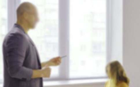 С�W(xu��)�Z�Ľ̎����M(j��n)���E����