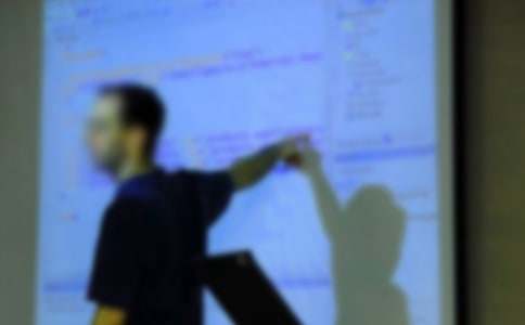 大學(xué)優(yōu)秀教師先進(jìn)事跡材料