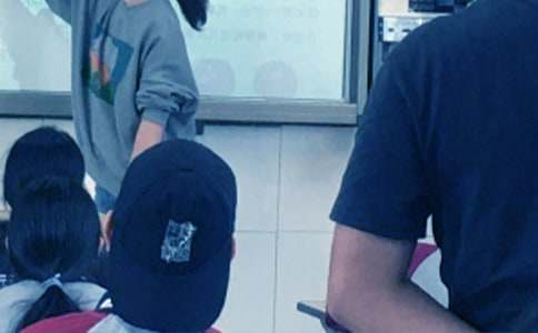 �Z�Ľ��л�ӷ���