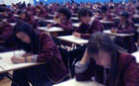 �{����Ŀ�Ŀ�ԇ���ɸ���