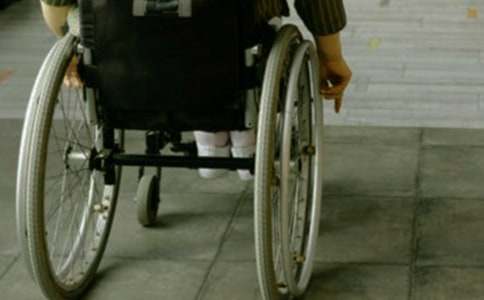 �P(gu��n)�ڈ�(ji��n)�ֵ����ģ��D(zhu��n)��(d��ng)��݆��