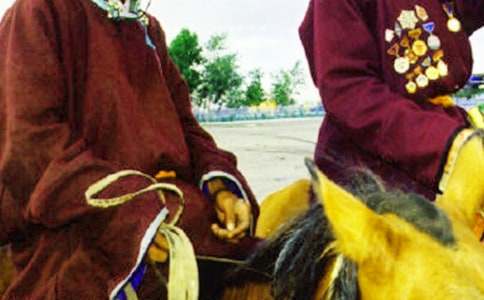 蒙古族說(shuō)明文300字