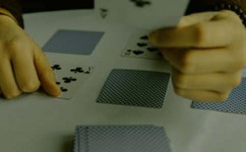 會(huì)變魔術(shù)的秋姑娘作文400字左右