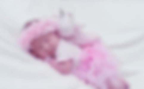 女寶寶的溫暖滿月祝福語