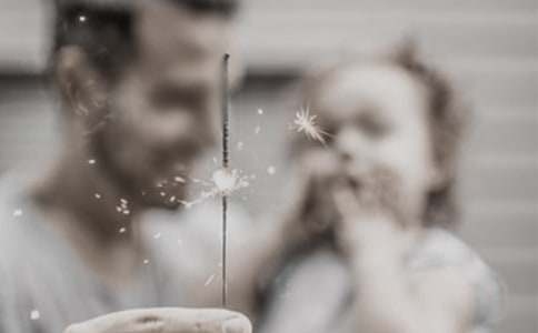 �����������ٵ�Ů����������