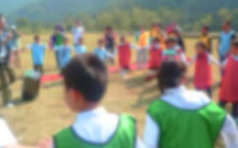 秋游中的趣事六年級作文