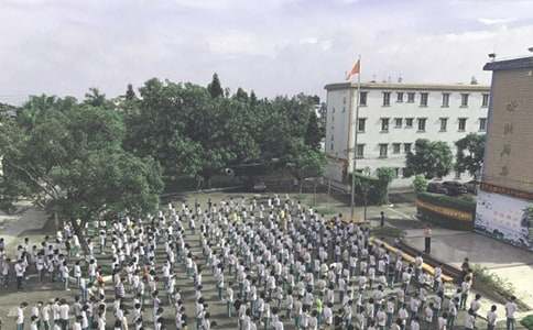 ɢ�W(xu��)��Y����300���\����ƪ