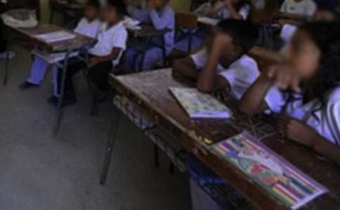 學(xué)生上課了500字作文