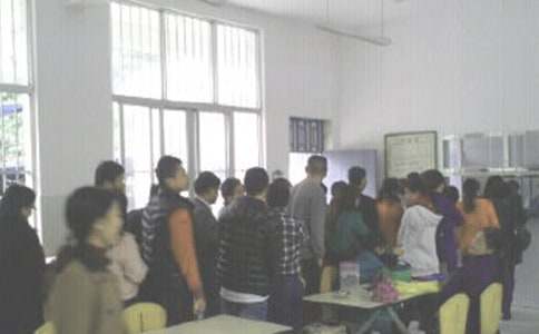 ʳ���b�޺�ͬ������12ƪ��