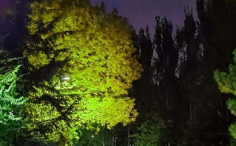 ������������90��