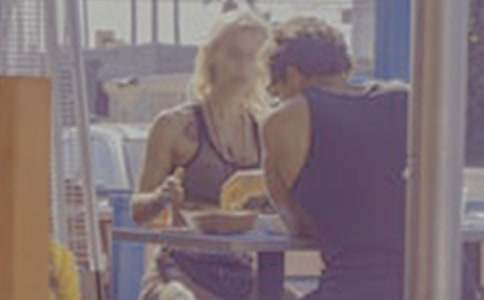 ���H���۵�һ��400������