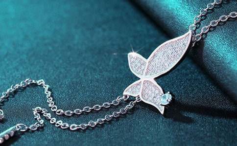 項鏈續(xù)寫一個結(jié)尾