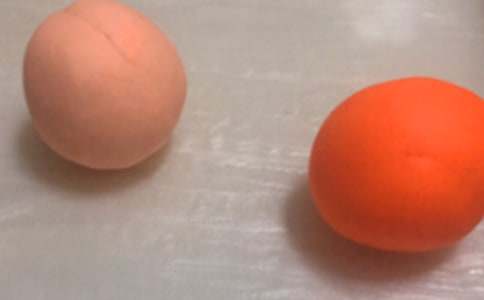 人教版高中第六冊(cè)四單元作文:橡皮泥_750字