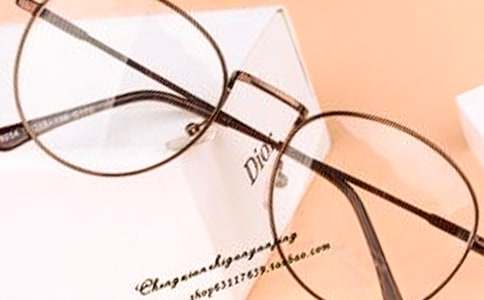 【推薦】眼鏡的煩惱作文3篇