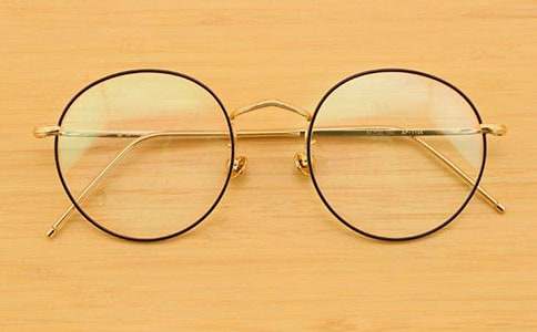 精選眼鏡的煩惱作文八篇