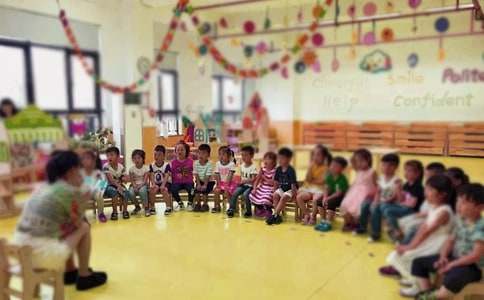 �׃��@�ж�����700��