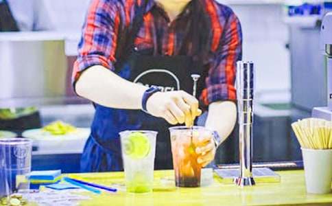 形容員工工作態(tài)度詞語